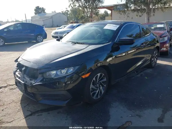 2HGFC4B56HH304122 2017 HONDA CIVIC - Image 2