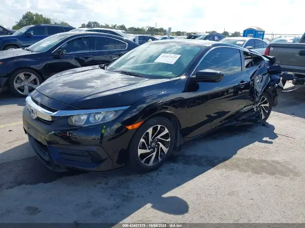 2HGFC4B56JH305681 2018 HONDA CIVIC - Image 2