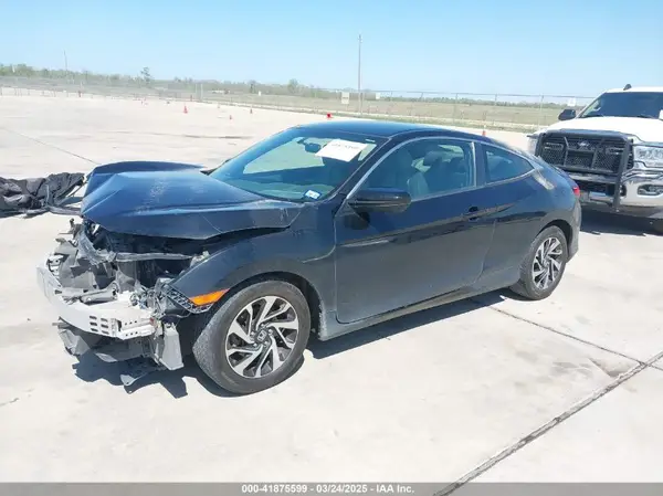 2HGFC4B57JH307245 2018 HONDA CIVIC - Image 2