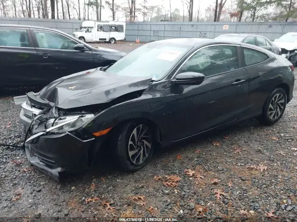 2HGFC4B58JH304192 2018 HONDA CIVIC - Image 2