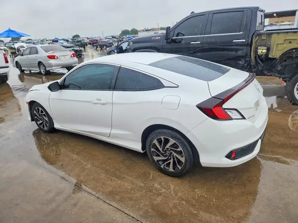 2HGFC4B5XHH307315 2017 HONDA CIVIC - Image 2