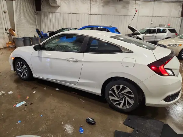 2HGFC4B66KH305948 2019 HONDA CIVIC - Image 2