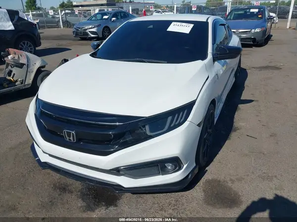 2HGFC4B81KH300755 2019 HONDA CIVIC - Image 2