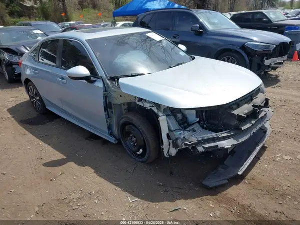 2HGFE1F72NH318356 2022 HONDA CIVIC - Image 1