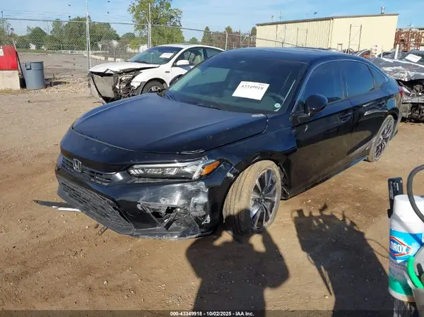 2HGFE1F72RH321098 2024 HONDA CIVIC - Image 2