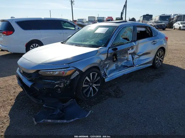 2HGFE1F72RH331002 2024 HONDA CIVIC - Image 2
