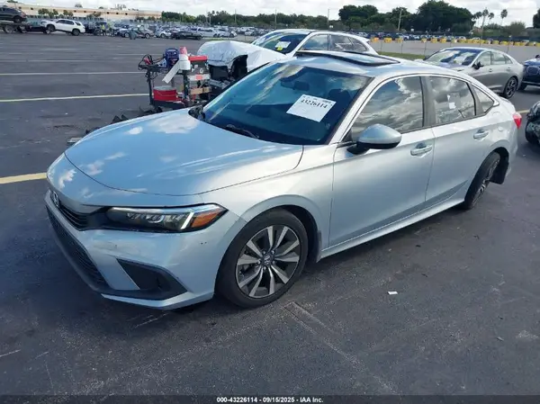 2HGFE1F74NH309495 2022 HONDA CIVIC - Image 2