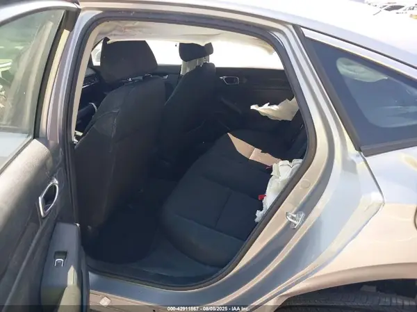 2HGFE1F75RH335173 2024 HONDA CIVIC - Image 8