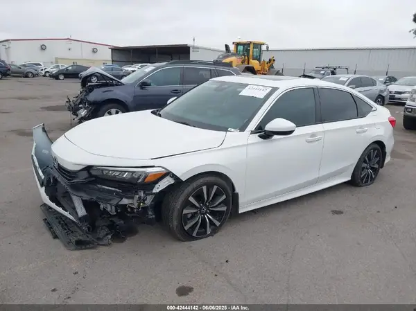 2HGFE1F76PH308917 2023 HONDA CIVIC - Image 2