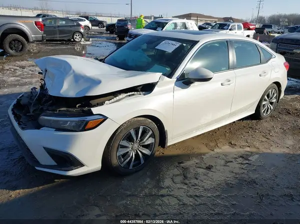2HGFE1F78PH321118 2023 HONDA CIVIC - Image 2