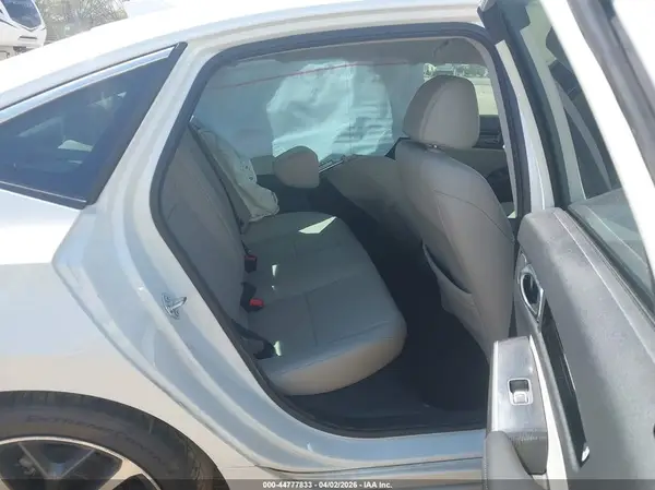 2HGFE1F95RH332470 2024 HONDA CIVIC - Image 8