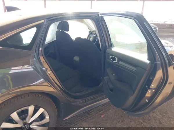 2HGFE2F21NH549078 2022 HONDA CIVIC - Image 8