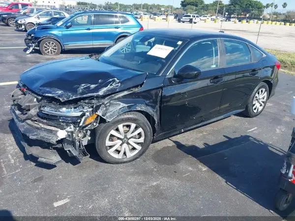 2HGFE2F22NH526974 2022 HONDA CIVIC - Image 2
