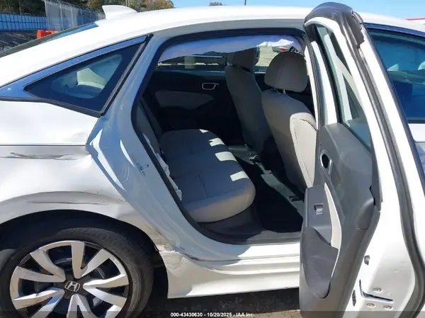 2HGFE2F23RH535950 2024 HONDA CIVIC - Image 8