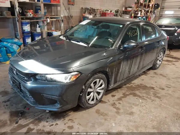 2HGFE2F24RH530353 2024 HONDA CIVIC - Image 2