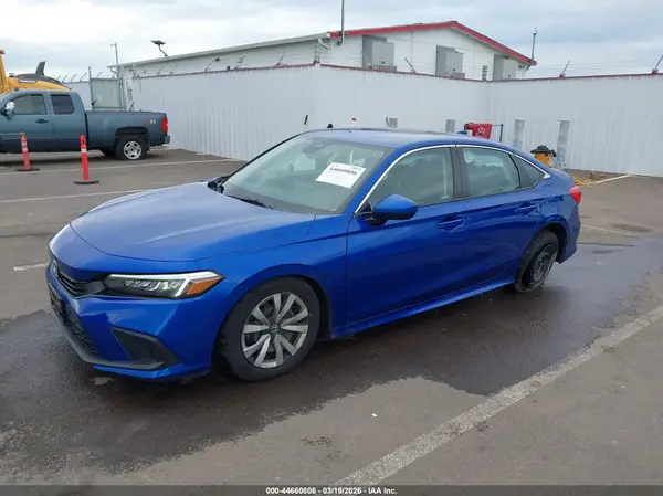 2HGFE2F24RH563742 2024 HONDA CIVIC - Image 2