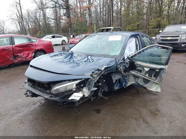 2HGFE2F24SH570390 2025 HONDA CIVIC - Image 2