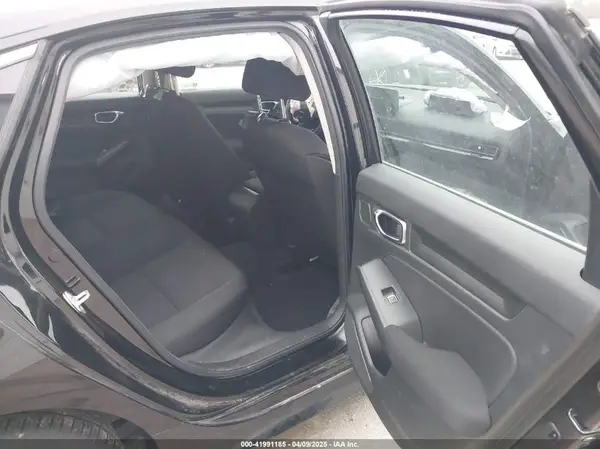 2HGFE2F25RH578413 2024 HONDA CIVIC - Image 8