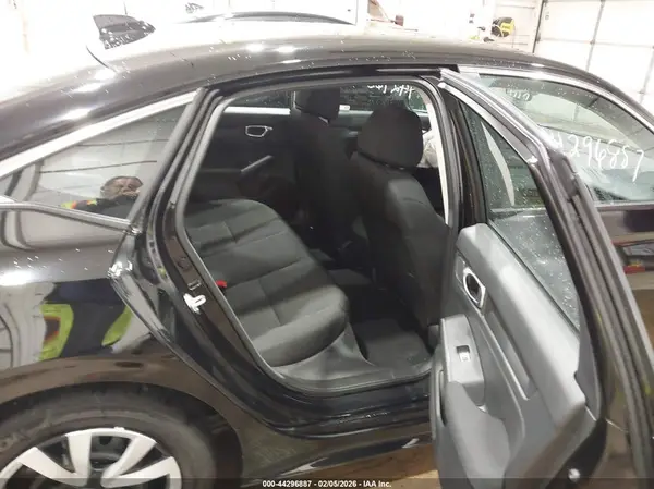 2HGFE2F25SH593693 2025 HONDA CIVIC - Image 8