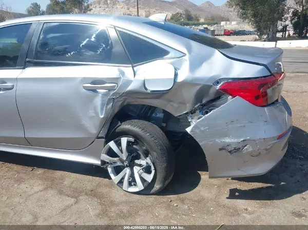 2024 HONDA CIVIC auction photo 6