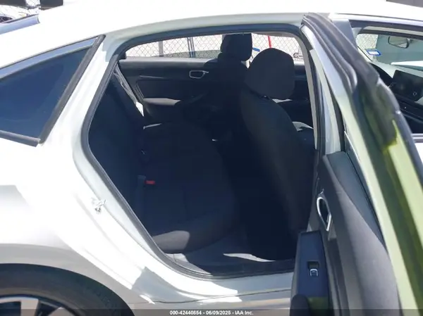 2HGFE2F27RH594662 2024 HONDA CIVIC - Image 8