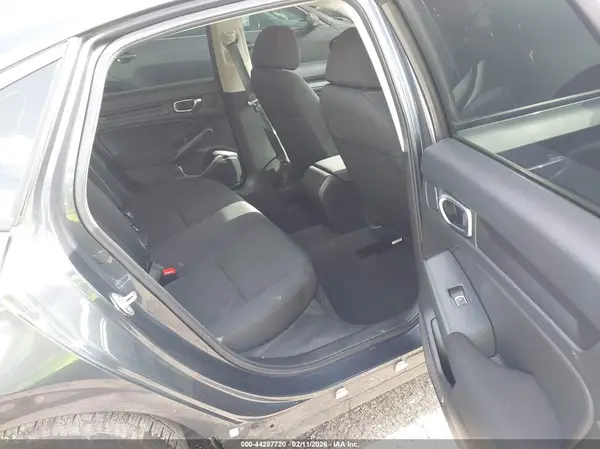 2HGFE2F28RH586022 2024 HONDA CIVIC - Image 8