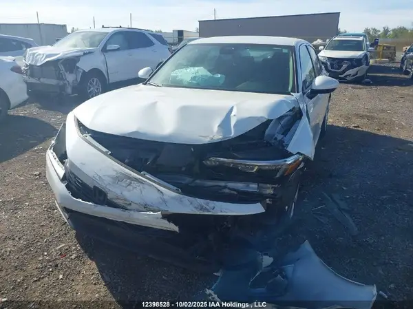 2HGFE2F2XNH105570 2022 HONDA CIVIC - Image 2