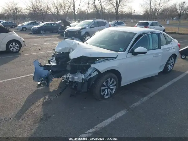 2HGFE2F2XRH556519 2024 HONDA CIVIC - Image 2