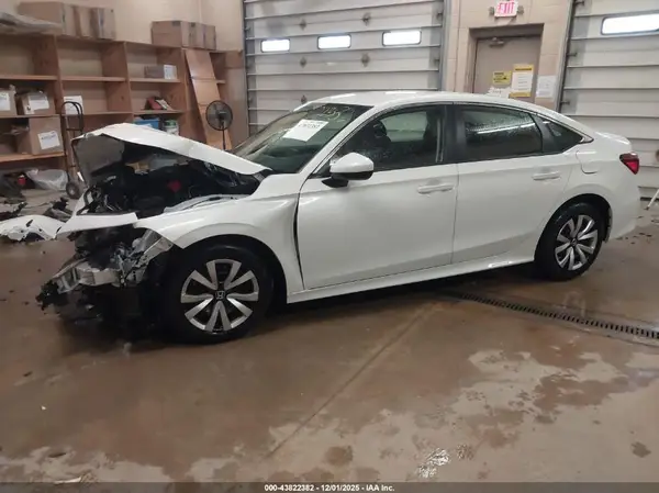 2HGFE2F2XSH566943 2025 HONDA CIVIC - Image 2