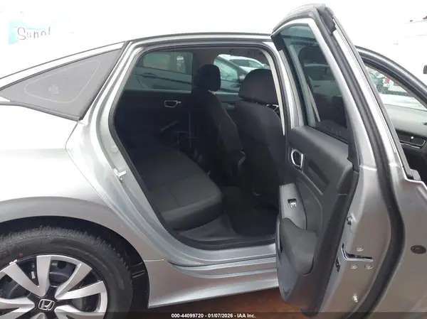 2HGFE2F2XTH534673 2026 HONDA CIVIC - Image 8