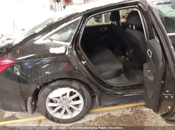 2HGFE2F37RH112023 2024 HONDA CIVIC - Image 8