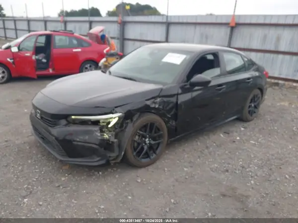 2HGFE2F50NH563810 2022 HONDA CIVIC - Image 2