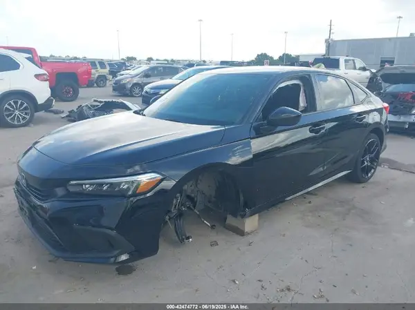 2HGFE2F50PH570419 2023 HONDA CIVIC - Image 2