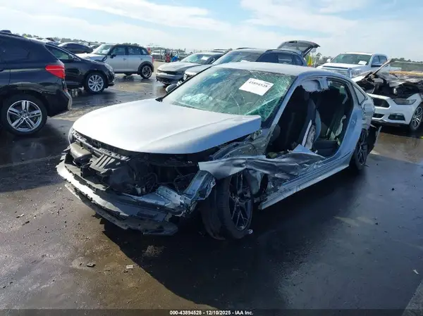 2HGFE2F50RH500504 2024 HONDA CIVIC - Image 2