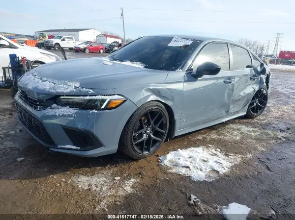 2HGFE2F50RH550058 2024 HONDA CIVIC - Image 2