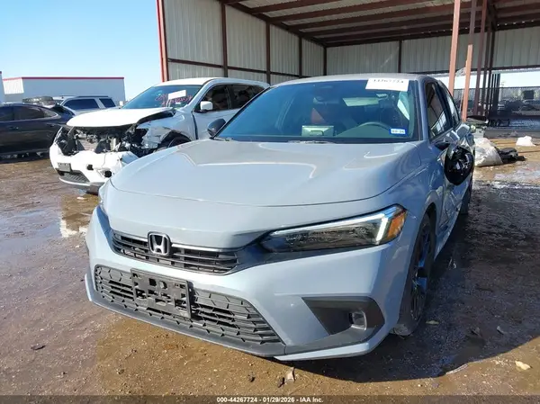 2HGFE2F50RH563215 2024 HONDA CIVIC - Image 2