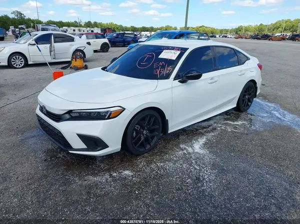 2HGFE2F50RH575543 2024 HONDA CIVIC - Image 2