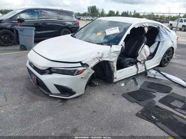 2HGFE2F50RH581147 2024 HONDA CIVIC - Image 2