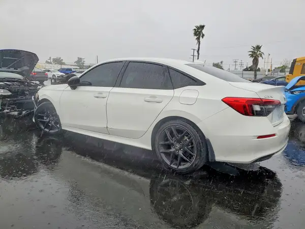 2HGFE2F50RH586915 2024 HONDA CIVIC - Image 2