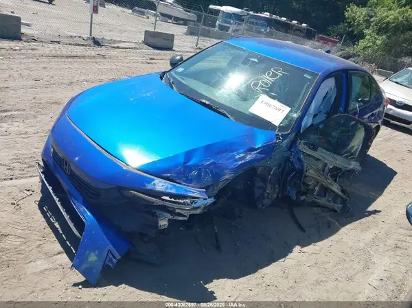 2HGFE2F51NH560575 2022 HONDA CIVIC - Image 2