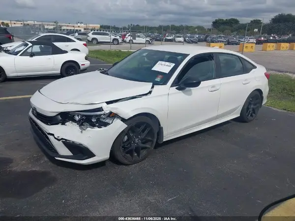2HGFE2F51RH524780 2024 HONDA CIVIC - Image 2