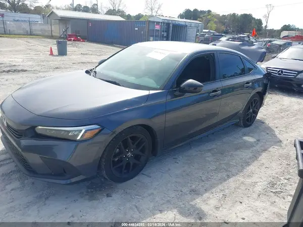 2HGFE2F51RH584011 2024 HONDA CIVIC - Image 2
