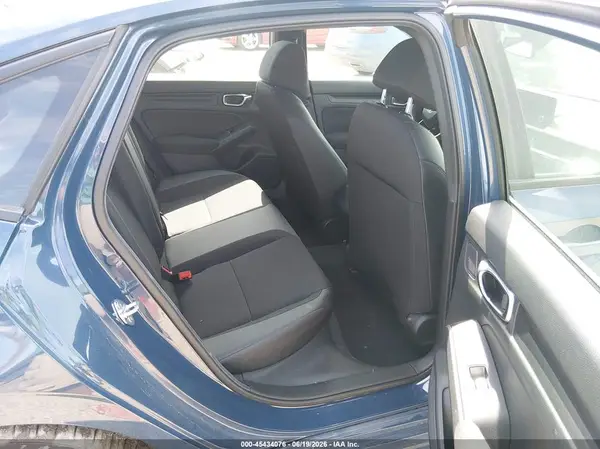 2HGFE2F51TH501572 2026 HONDA CIVIC - Image 8