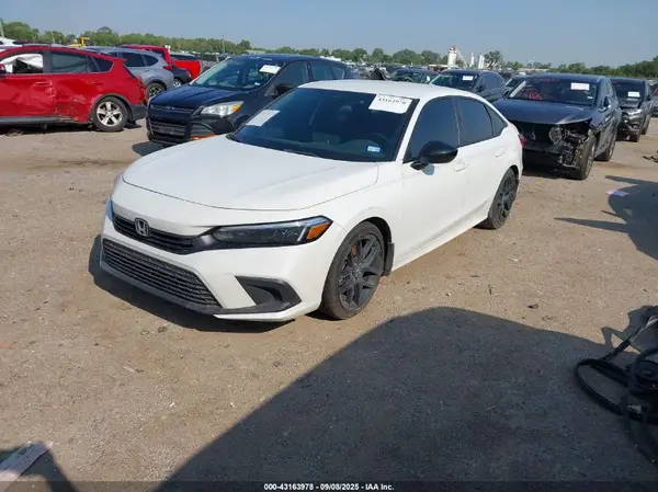 2HGFE2F52NH560925 2022 HONDA CIVIC - Image 2