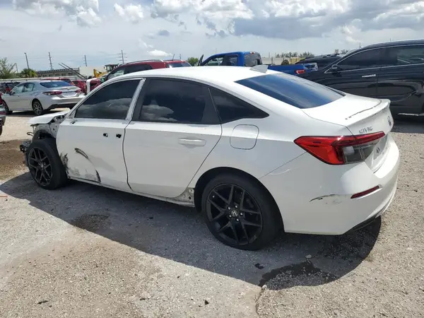 2HGFE2F52NH561704 2022 HONDA CIVIC - Image 2