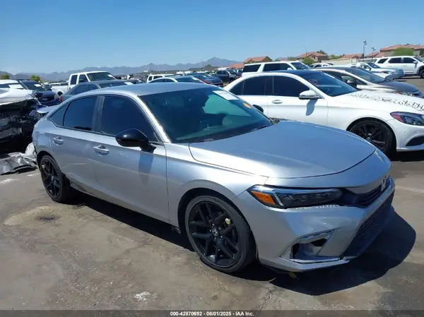 2HGFE2F52NH600940 2022 HONDA CIVIC - Image 1