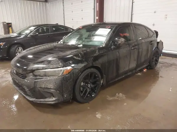 2HGFE2F52RH501721 2024 HONDA CIVIC - Image 2