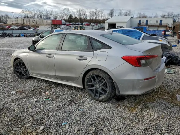 2HGFE2F52RH505977 2024 HONDA CIVIC - Image 2
