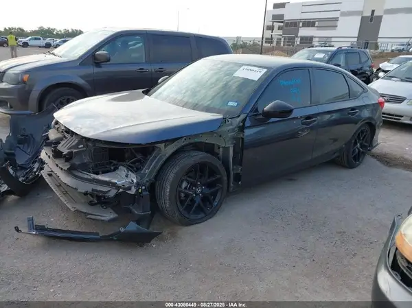 2HGFE2F52RH509320 2024 HONDA CIVIC - Image 2