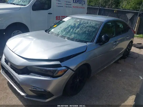2HGFE2F52RH512539 2024 HONDA CIVIC - Image 2